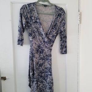 Flattering Banana Republic Wrap Dress 8